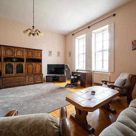 Tomka Apartman Szeged Eksteriør bilde