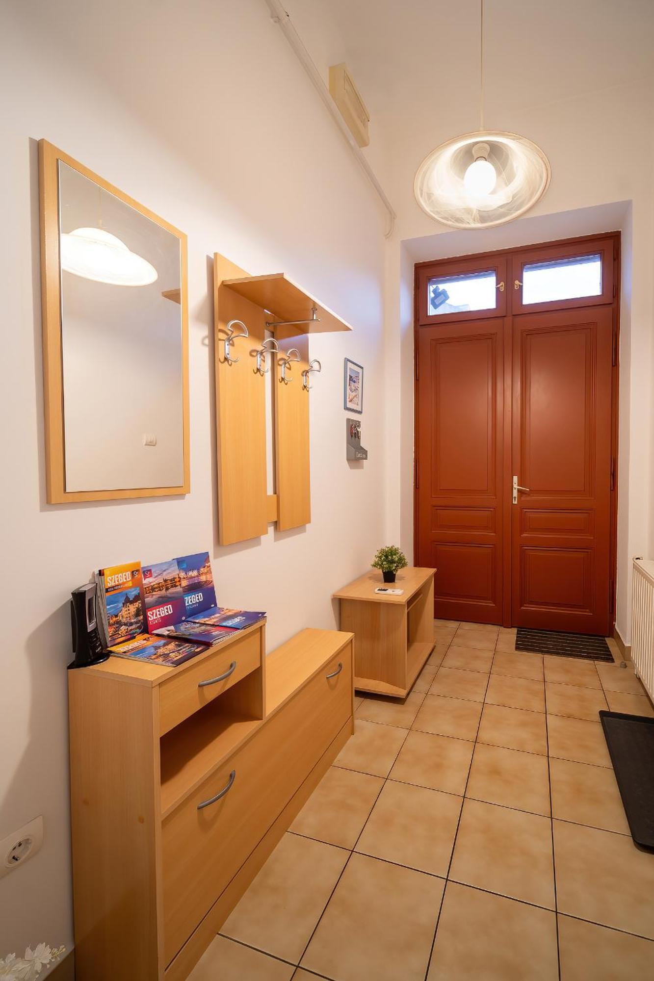 Tomka Apartman Szeged Eksteriør bilde